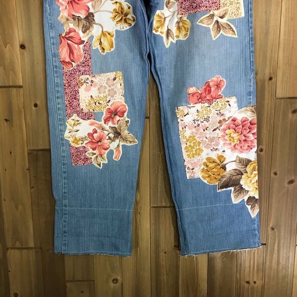 OOAK Levi’s Upcycled Boyfriend Floral Patch Jeans Sz 36/30 - Picture 6 of 16